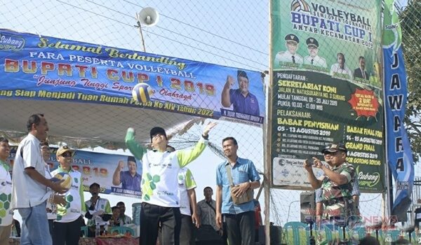 Wakil Bupati Agus Masykur Buka Resmi Turnament Bola Volly Bupati Cup I