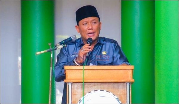 Jumsih di Kedungsalam, Wakil Bupati Karawang Mengisi Khutbah Jumat di Masjid Darussalam