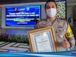 Kasat Lantas Polres Karawang Sabet Piagam Penghargaan atas Prestasi Ops Lilin Lodaya 2021